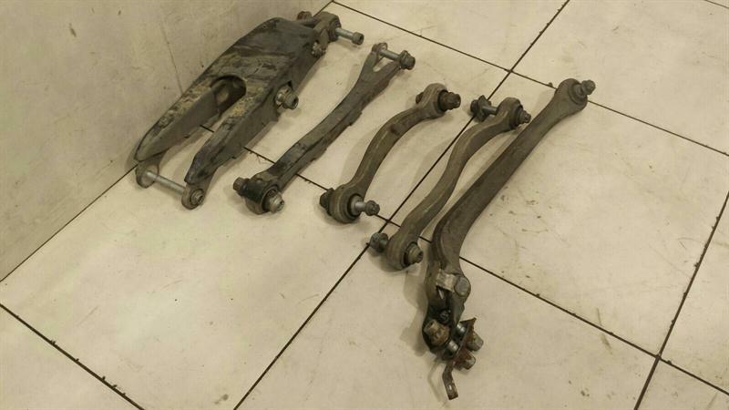 MERCEDES CLS63 AMG W219 RRH Wishbone A2113500306 Rear Right Wishbone Set