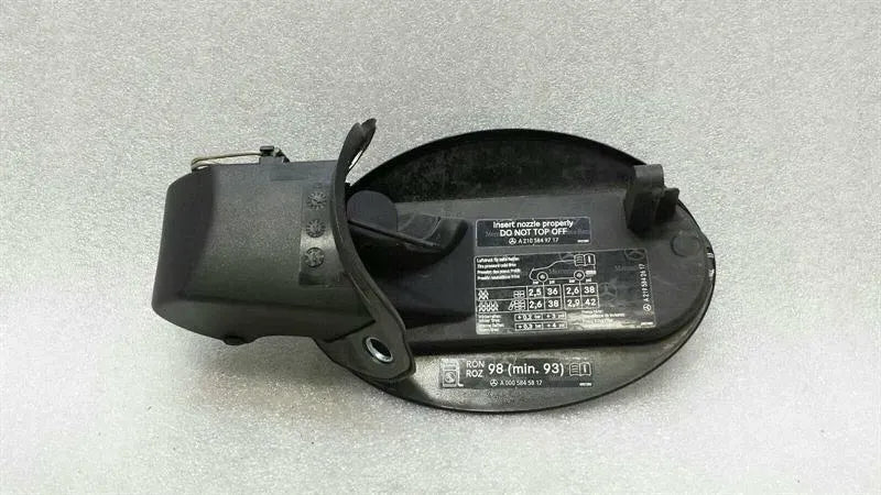 Mercedes CLS63 W219 fuel filler cap A2196300082 fuel cap tank flap black