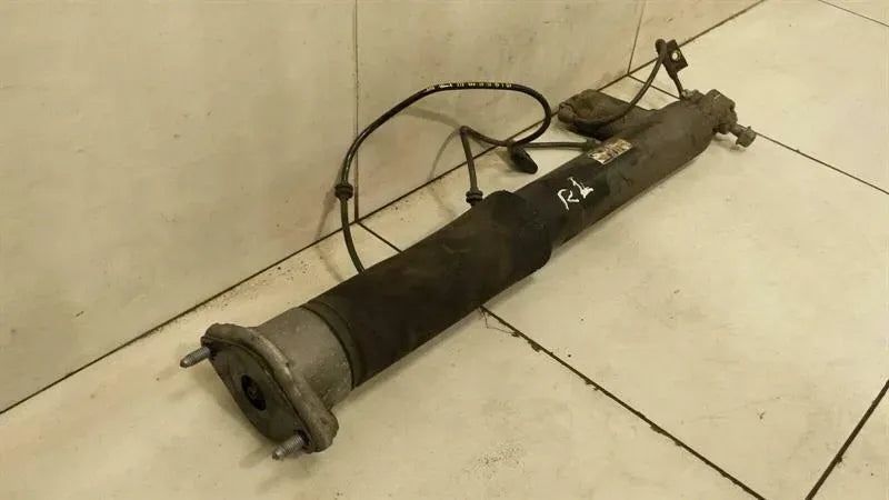 Mercedes W212 Shock Absorber Rear A2123203130 Shock Absorber Rear EDC AMG