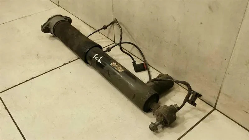 Mercedes W212 Shock Absorber Rear A2123203130 Shock Absorber Rear EDC AMG