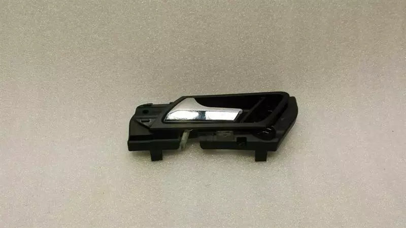 Mercedes ML W164 FLH door inner handle A1647660564 interior door handle front left