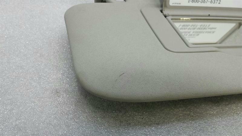 Mercedes ML W164 Left Sun Viewfinder A1648100910 Sun Bezel