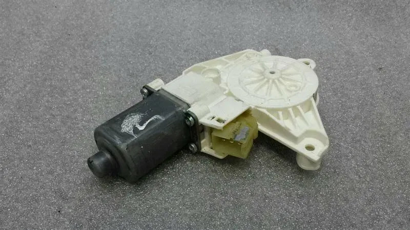Mercedes ML W164 Front Left Door Window Engine A2518200742 Power Window Motor