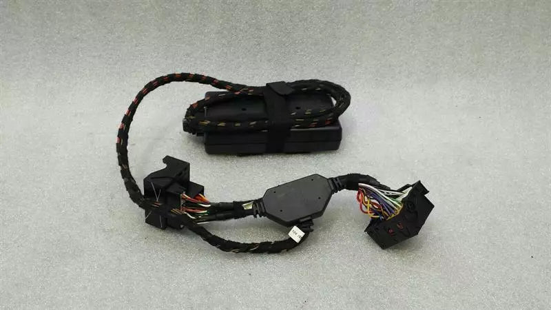 Mercedes ML W164 Multimedia Module B67824252 Control Unit iPod Interface