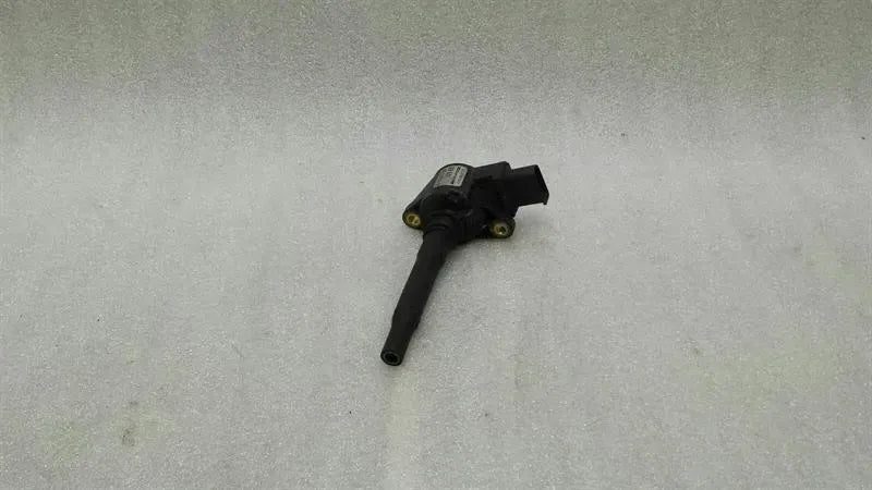 Mercedes CLS W219 Ignition Coil A1561500380 Ignition Coil CLS63 E63 AMG M156 6.3