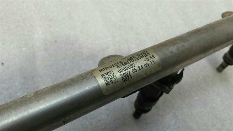 MERCEDES CLS63 AMG W219 Fuel Rail A1560701795 Fuel Injection Moulding Distributor M156 V8