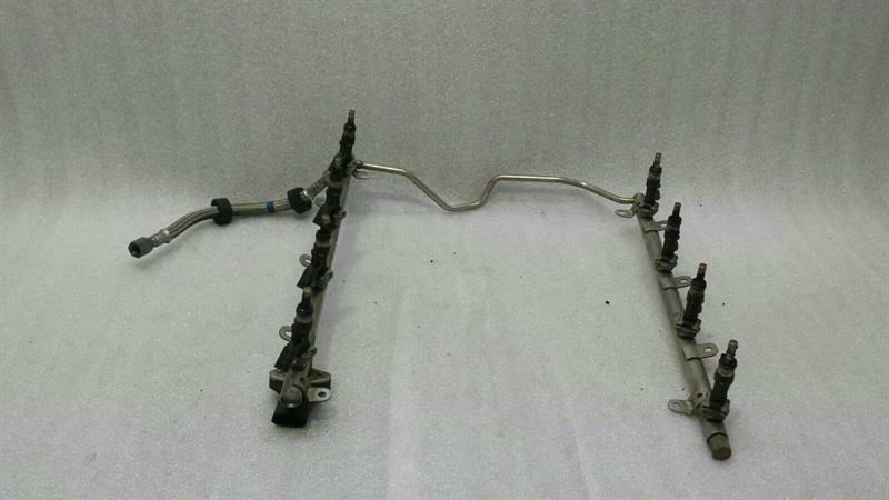 MERCEDES CLS63 AMG W219 Fuel Rail A1560701795 Fuel Injection Moulding Distributor M156 V8