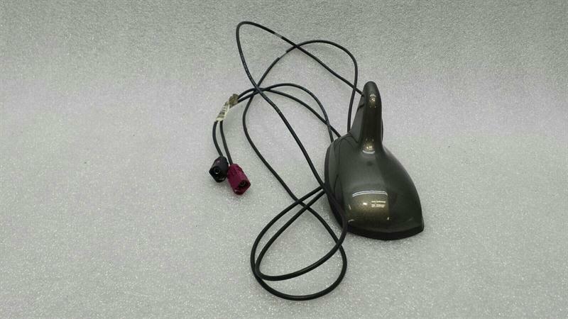 Mercedes E Class W212 Roof Antenna A2048206675 Antenna
