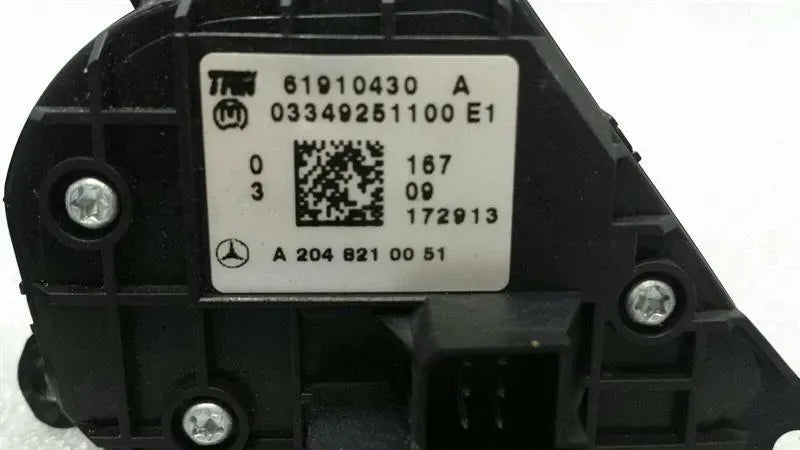 Mercedes E W212 Steering Wheel MFL Switch Set of 2 A2048210051 Switch Steering Wheel