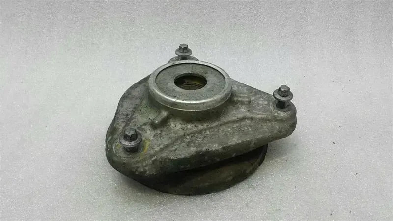 Mercedes E63 AMG W212 Shock Absorber Support A2123230420 Shock Absorber Carrier