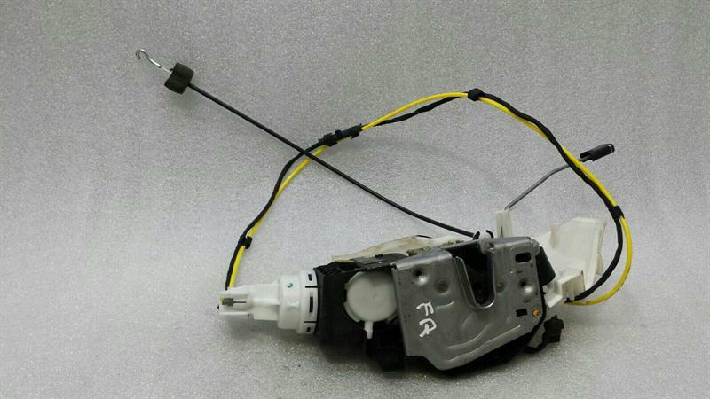 Mercedes SL 63 AMG R230 right door lock A2307200235 door lock right