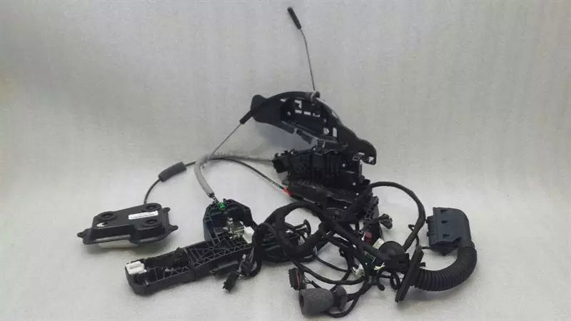 Mercedes GLE W166 FLH door lock soft close A0997207700 door lock front left