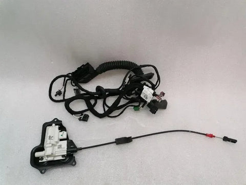 Mercedes GLE W166 FRH Soft Close Motor A1667600800 Front Right Actuator