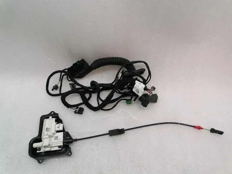 Mercedes GLE W166 FRH Soft Close Motor A1667600800 Front Right Actuator