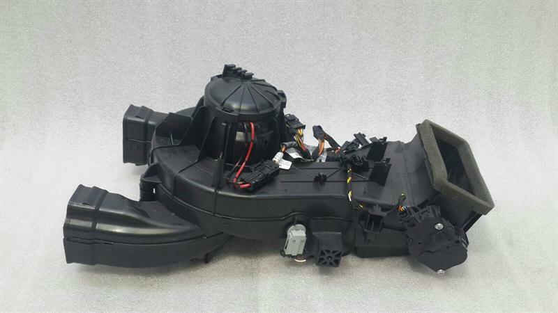 Mercedes GLE W166 Heater Blower A1668300008 Engine Heater Blower Rear