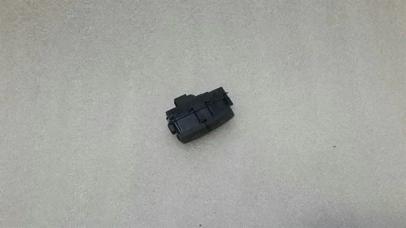 Mercedes GLE W166 door lock switch A2049058502 door key switch