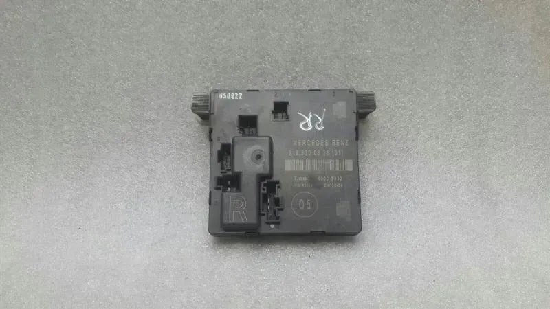 Mercedes CLS W219 rear right door module A2198200326 door control unit HR