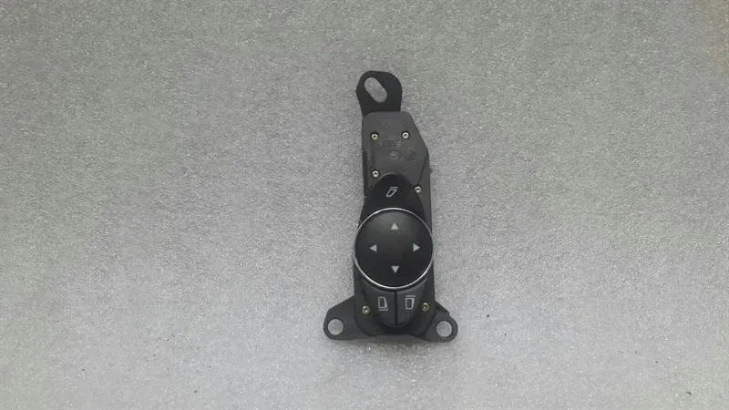 Mercedes CLS W219 RHD mirror adjustment switch A2118216079 right hand drive