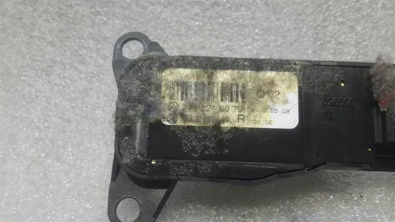 Mercedes CLS W219 RHD mirror adjustment switch A2118216079 right hand drive