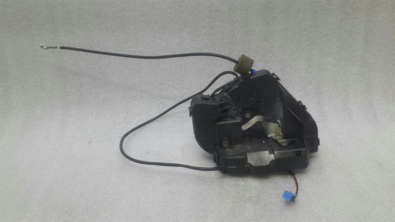 Mercedes CLS W219 rear left door lock A2197300135 door lock rear left HL
