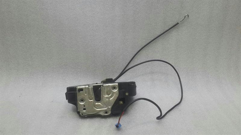 Mercedes CLS W219 rear left door lock A2197300135 door lock rear left HL