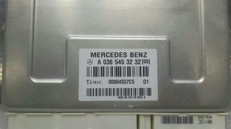 Mercedes CLS W219 Airmatic Module A0365453232 Left Suspension Control Unit.