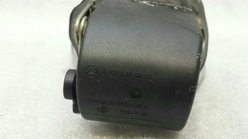 Mercedes CLS W219 fuel filler cap A2197570106 fuel cap fuel flap