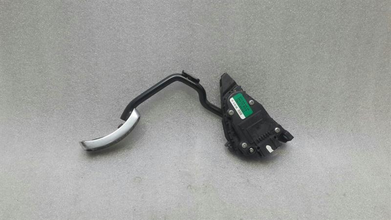 Bentley Continental GT W12 RHD gas pedal (electrical) 3W2721503A right hand drive