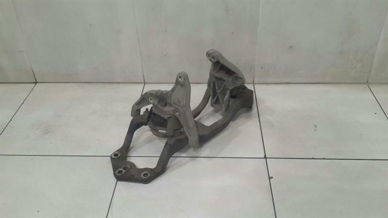 Bentley Continental GT Gearbox Mount 3W0399263C Gearbox Mount