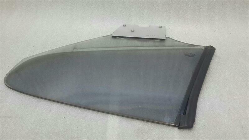 Bentley Continental GT Left Rear 1/4 Glass 3W8845297D Screen 1/4 Rear Left