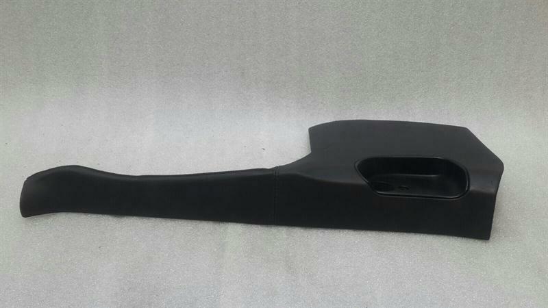 Bentley Continental GT Left Front Side Cover 3W8863605A Cover Front Left