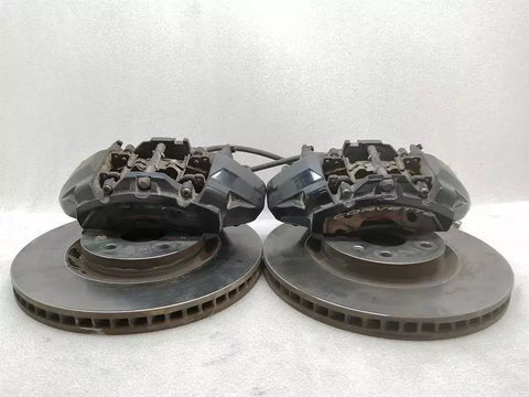 Chevrolet Corvette C8 brake caliper front set 84733235 brake caliper front set