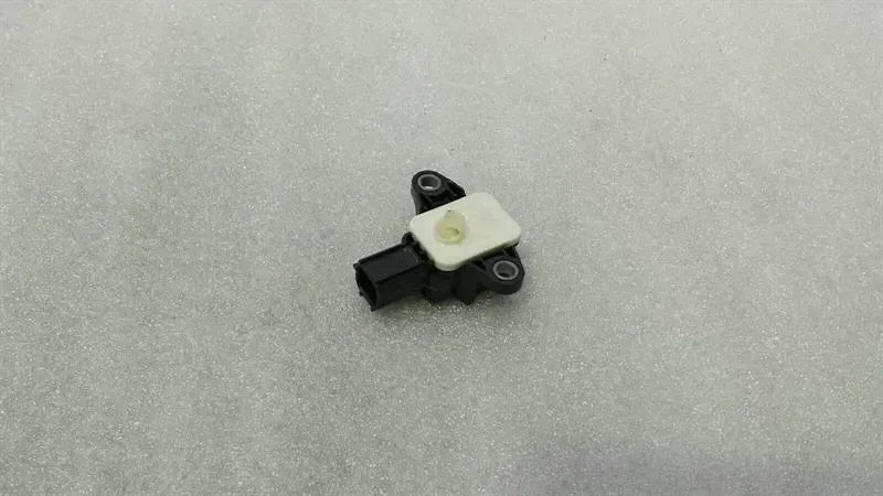 DODGE CHALLENGER SRT Crash Sensor 04896086AA Impact Sensor SRS