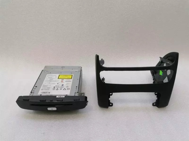 MERCEDES S-CLASS W222 CD PLAYER A2229002010 AUDIO SYSTEM CONTROLLER REAR SCREEN