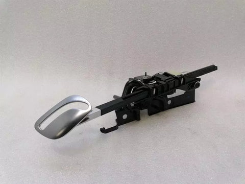 Bentley Continental GT W12 left seatbelt feeder 3W8859761A belt carrier engine Li