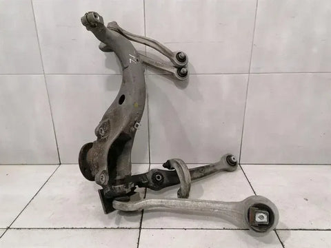 BENTLEY FLYING TRACK Left Front Hub 3W0407253E Wheel Bearing Housing Front Left