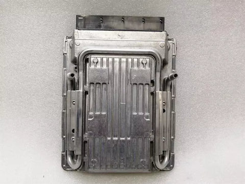 BMW 7 Series F01 F10 550i Engine Control Unit 7604075 ECU Engine Control Unit 750i CAS