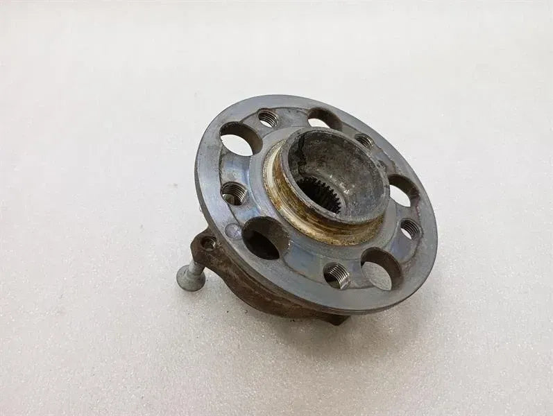 Mercedes S-Class W222 Right Rear Hub A2223570300 Wheel Bearing Housing Rear Right