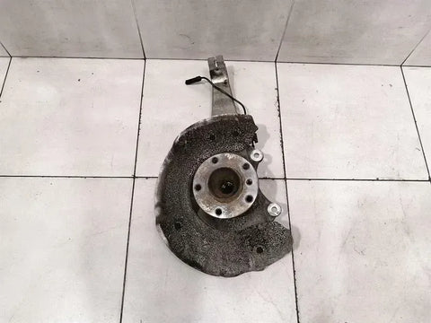 BMW 7 Series F02 F01 Left Front Hub 31216775767 Wheel Bearing Housing Front Left