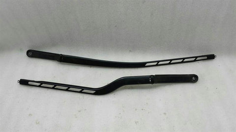 Audi A3 8P RHD Wiper Arm Set 8P2955407A Right Handlebar