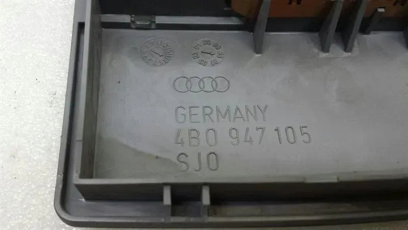 Audi S6 A6 4B Dome Light 4B0947105 Indoor Light Reading Light
