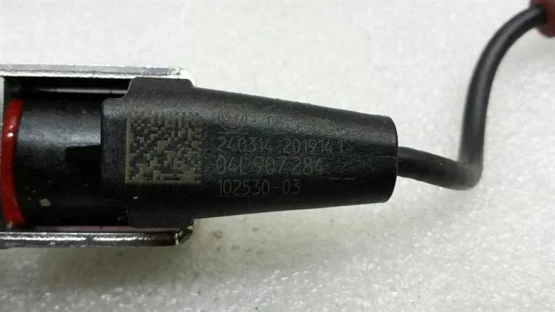 Audi A3 8P water pump sensor 04L907284 solenoid valve water pump