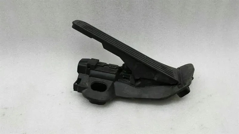 Audi A3 8P RHD gas pedal (electrical) 1K2723503T right hand drive