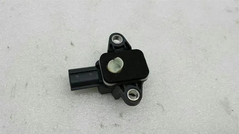 Audi A3 8P crash sensor 8P0955557 impact sensor