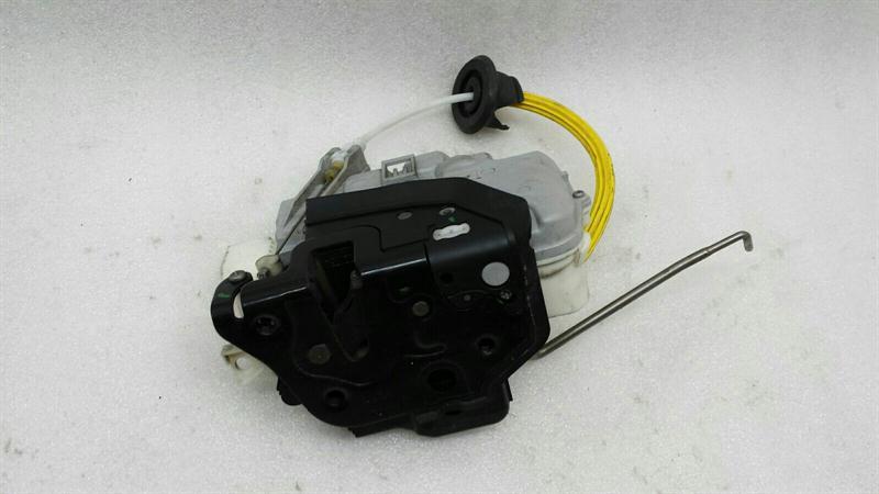 Audi A3 8P RHD front right door lock 4F2837016B right hand drive
