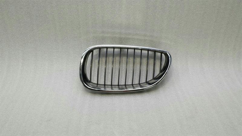 BMW 5 Series E60 Left Front Grill 7065701 Radiator Grille Left