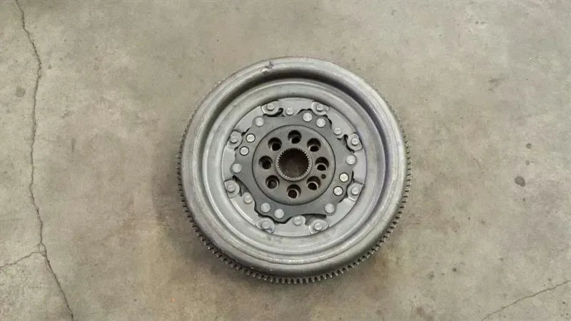 Audi TT 2.0 TFSI CES Double Mass Flywheel + Clutch 06J105266T flywheel 45000KM
