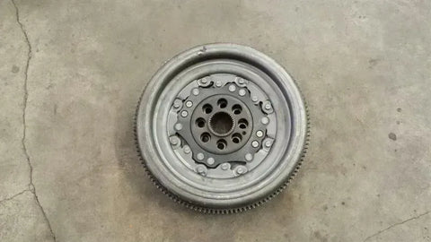 Audi TT 2.0 TFSI CES Double Mass Flywheel + Clutch 06J105266T flywheel 45000KM