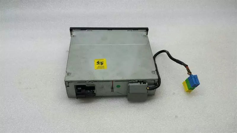 Volkswagen Passat B5 CD changer 3B7035110 CD changer