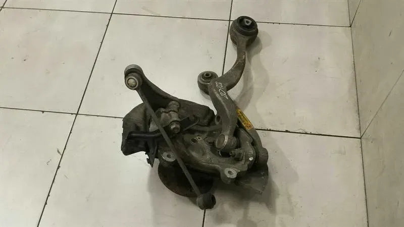 BMW 5 Series E60 M5 E61 Left Front Hub 2283877 Wheel Bearing Housing Front Left